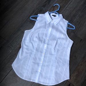 Ann Taylor Petite sleeveless top